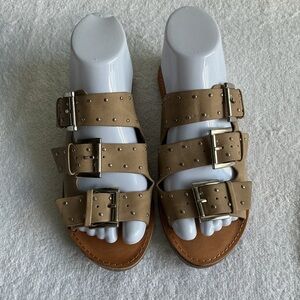 Soda Tan Buckle Strap Sandals Sz 6